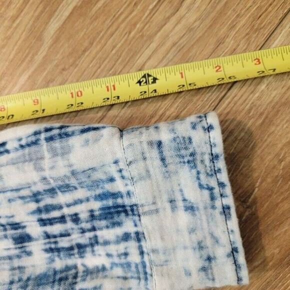 Fab'rik Top Pearl Snap Women's Long Sleeves Sz Medium Tie Dye Blue White - Picture 9 of 11